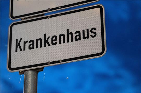 Wie finde ich das geeignete Krankenhaus für mich? Ein Online-Portal soll Patientinnen und Patienten künftig Orientierung geben.