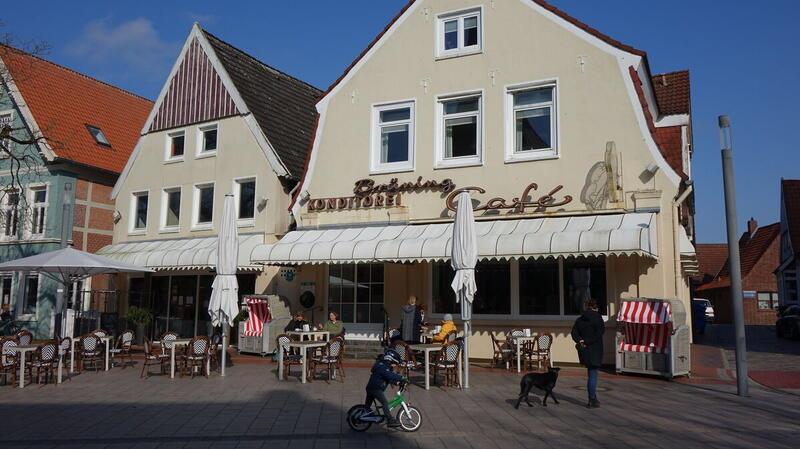 Nach Insolvenz: Gastronom will Traditions-Café Brüning in Otterndorf retten Wie geht es mit dem traditionsreichen Café Brüning am Kirchplatz in Otterndorf weiter?
