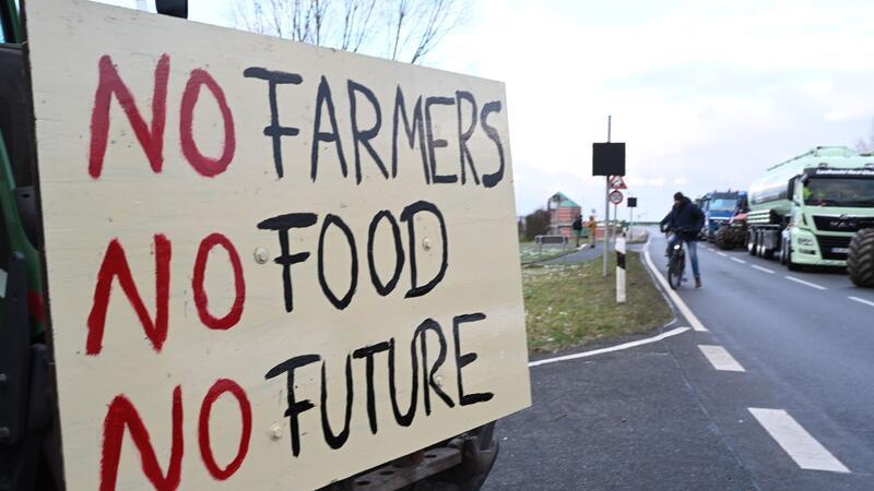 Wie geht es weiter mit der deutschen Agarindustrie? Bauernprotest in Ostfriesland.