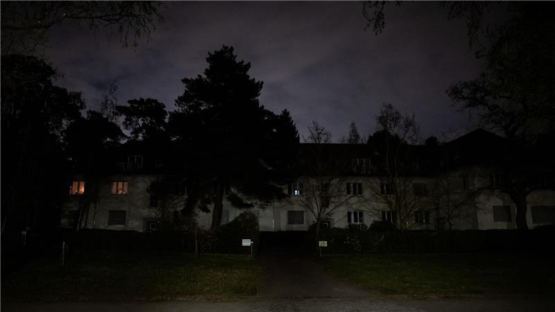 Wie in Berlin bei einem Stromausfall im April blieben die Lichter aus (Archivbild)