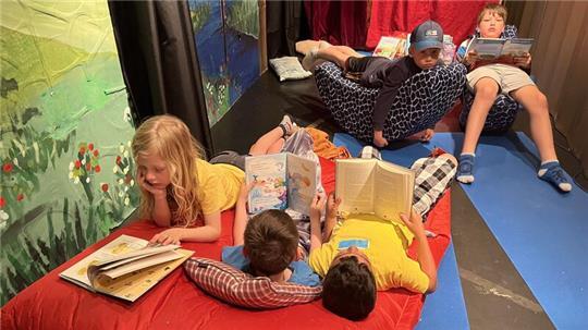 Wie können die Ruheräume in der Ganztagsschule gestaltet werden, in Königreich werden die Grundschüler bei der Planung eingebunden.