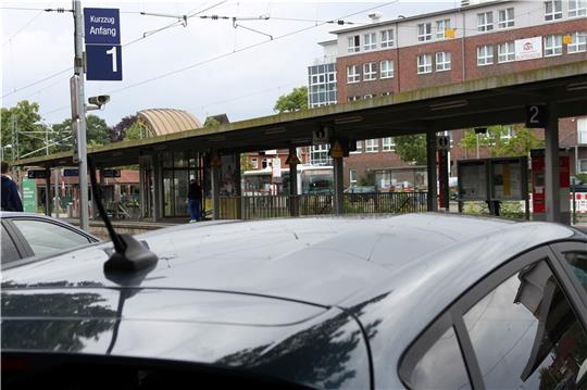 Wie kommen Buxtehuder von A nach B - mit dem Auto, der Bahn oder dem Bus? Mobilität war bei der Bürgerbeteiligung zu „Buxtehude 2035“ ein großes Thema. Foto: Frank