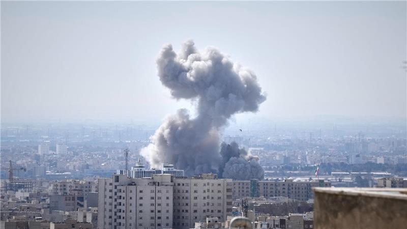 Wie lange die Angriffe auf den Iran und die iranischen Gegenangriffe auf Ziele in Israel und mehreren arabischen Staaten andauern werden, ist noch nicht absehbar.