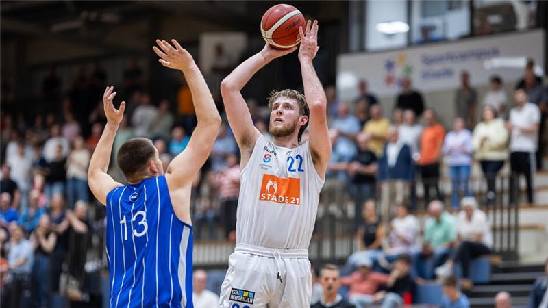 Wie lange wird 2,13-Meter-Center Ryker Wuttke fehlen?