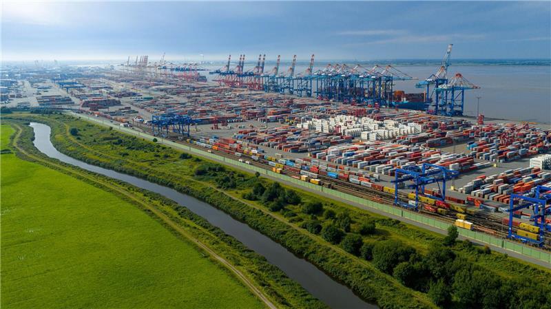 Wie nachhaltig sind Häfen, Logistik und Schifffahrt? Wie nachhaltig sind die deutschen Seehäfen? (Archivbild)