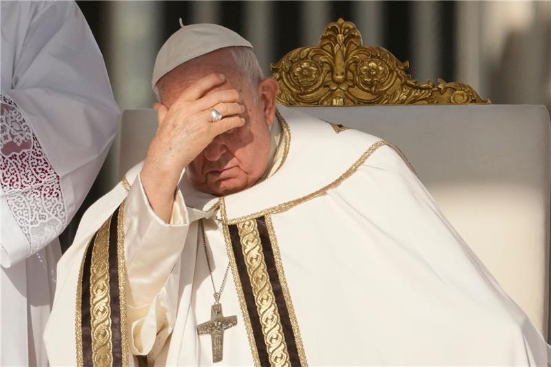 Zum Start der Weltsynode dämpft Papst Franziskus Hoffnungen «Wie sehr man auch versuchen mag, sie zu leugnen, zu verstecken, zu verhehlen oder zu relativieren: Die Anzeichen des Klimawandels sind da und treten immer deutlicher hervor», sagt Papst Franziskus.