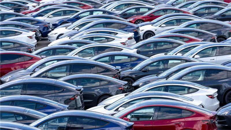 Tesla-Auslieferungen wieder um rund 13 Prozent gefallen Wie stark einzelne Faktoren für den Absatzrückgang verantwortlich waren, ist unklar. (Archivbild)