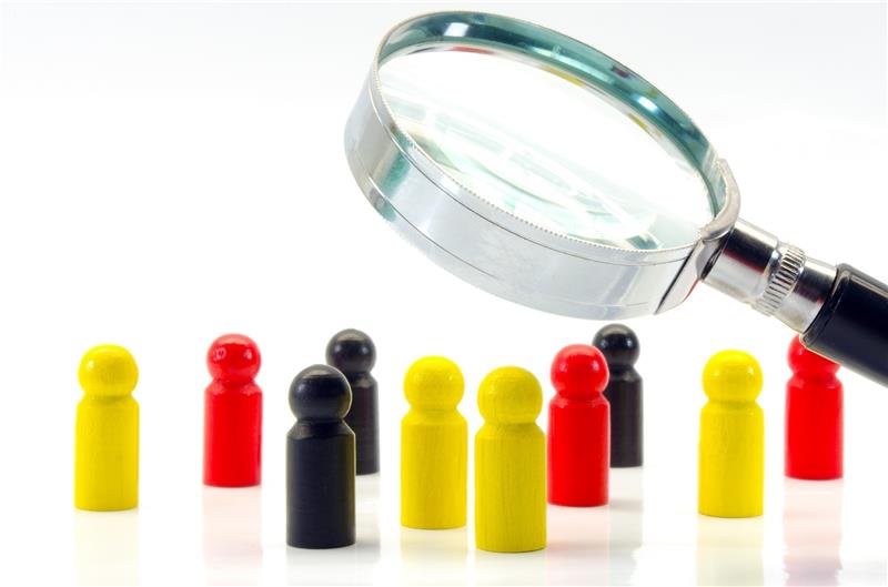 Wie viele Menschen in Deutschland leben, wie sie wohnen und arbeiten, soll der Zensus 2022 möglichst genau ermitteln. Foto: Adobe Stock