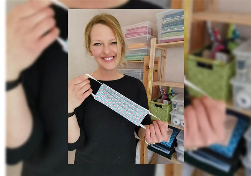 Wieder einer fertig: Nadja Alpers von den Jungen Landfrauen aus Fredenbeck zeigt einen von ihr genähten Behelfsmundschutz.