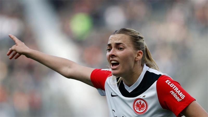 „Fühlt sich sehr leer an“: Katzenjammer im Frauenfußball Wieder einmal nicht in der Königsklasse: Eintracht Frankfurt und Spielführerin Laura Freigang. (Archivbild)