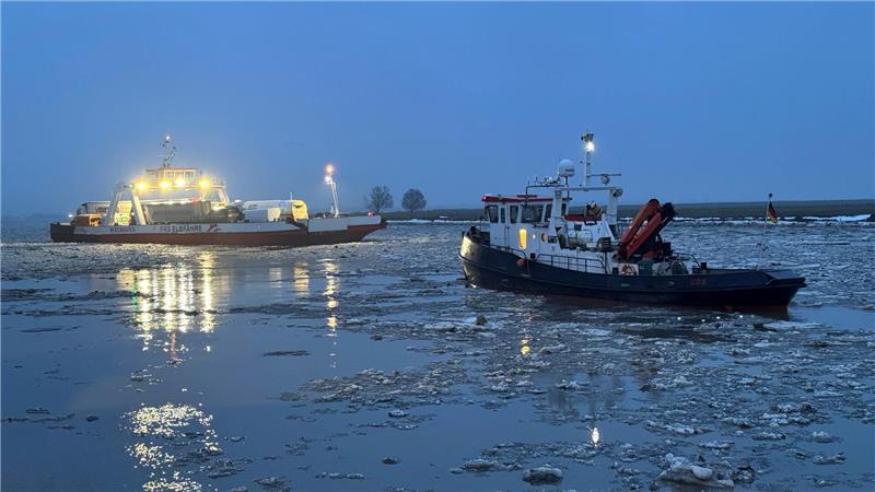 Wieder in Fahrt: Die FRS Elbfähre hat ihren Betrieb nach der Eisgang-Betriebspause wieder aufgenommen.