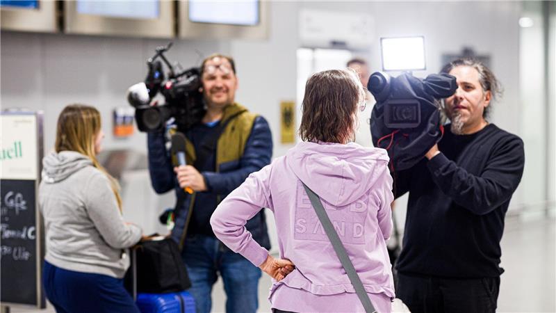 Wieder kehren gestrandete Urlauber nach Deutschland zurück. 