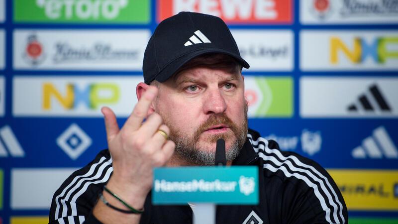 Baumgart beim HSV: Seine erste Ansage – und auf wen er besonders setzt Wieder mit Baseball-Kappe statt Schiebermütze: Steffen Baumgart.