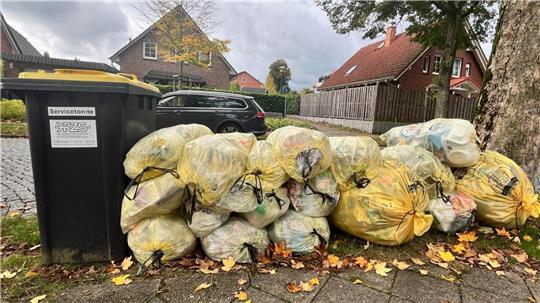 Wieder sind in Buxtehude Gelbe Säcke nicht abgeholt worden.