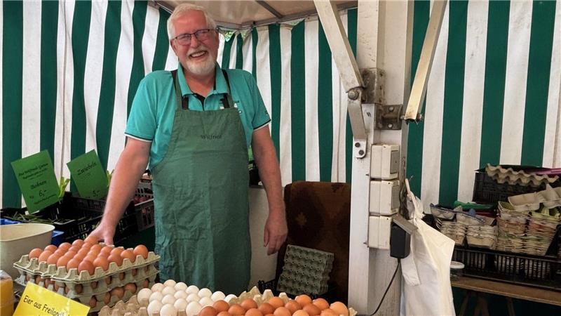Wilfried Wilkens ist seit mehr als 30 Jahren Marktbeschicker auf dem Wochenmarkt in Altkloster.