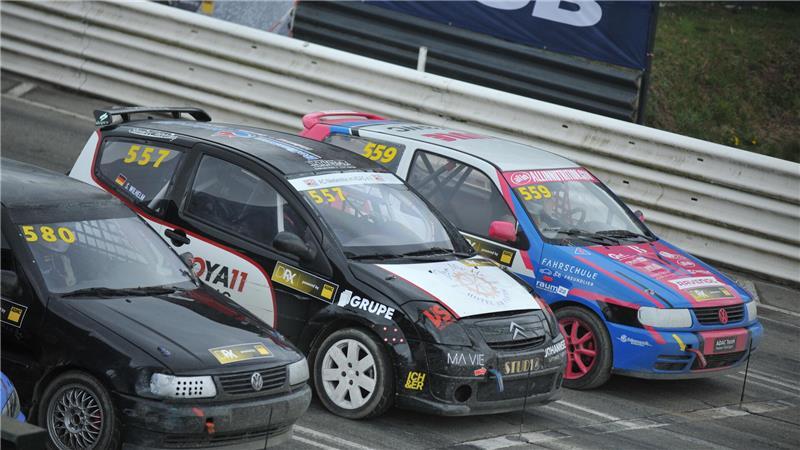 Wilhelm und Sandleben starten mit einem Citroën C2 (Mitte).