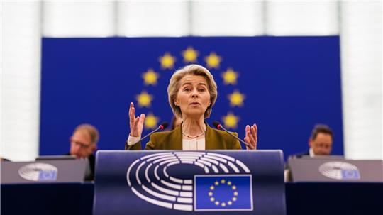 Will den Mitgliedsländern Vorschläge für Sanktionen gegen extremistischen Minister und gegen gewalttätige Siedler unterbreiten: EU-Kommissionspräsidentin Ursula von der Leyen.
