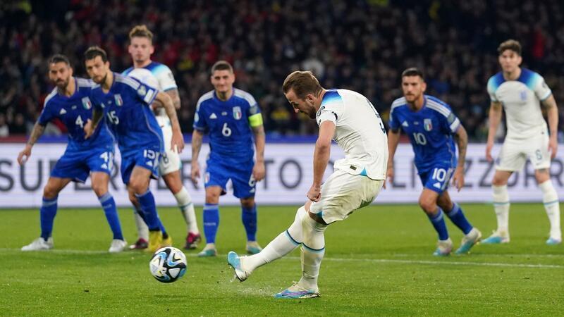 Wer schafft es zur EM nach Deutschland? Will mit England zur WM: Bayern-Star Harry Kane.