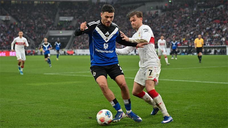 William Mikelbrencis (l.) schließt sich Darmstadt 98 an.