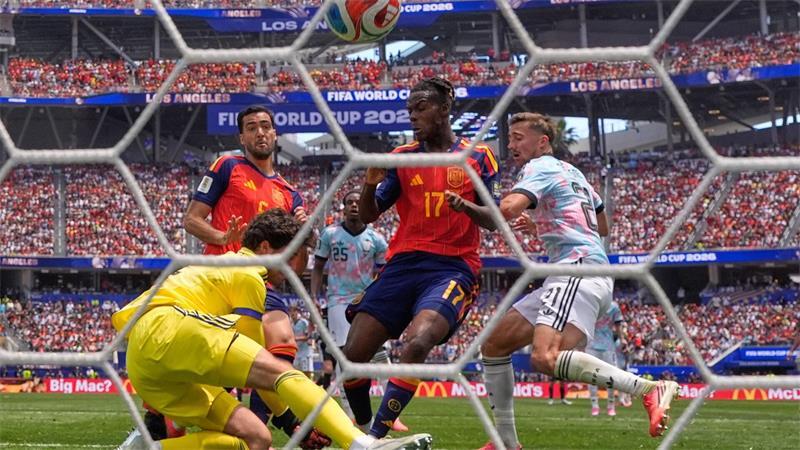 Williams hätte das 2:1 fast selbst erzielt.