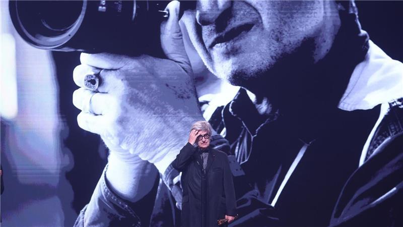 Wim Wenders wurde mit einem Ehrenpreis ausgezeichnet.