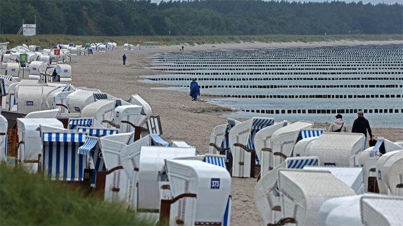 Wind, Regen und Wolken werden zum Wochenstart im Norden erwartet. (Symbolbild)