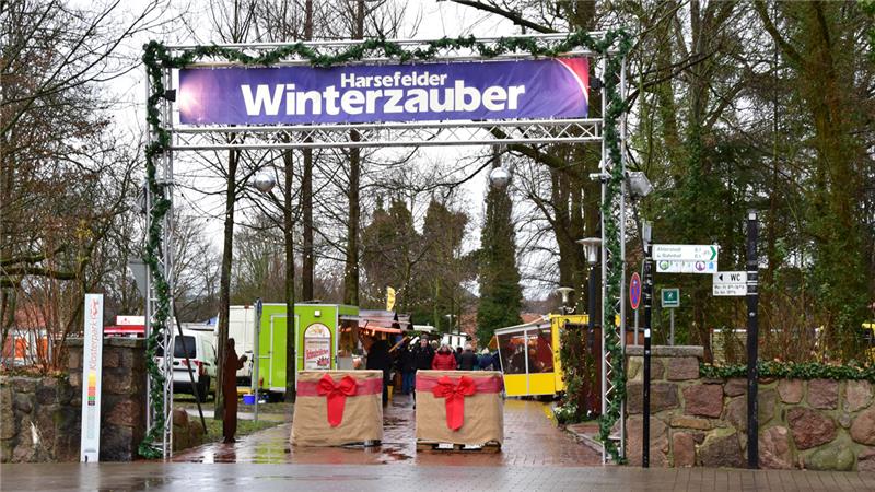 Winterzauber im Harsefelder Klosterpark. Fotos: Ahrens