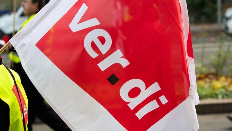 Banken-Tarifrunde: Verdi fordert Angebot der Arbeitgeber „Wir haben den Anspruch, den Reallohnverlust der vergangenen beiden Jahre auszugleichen“, sagt Verdi-Verhandlungsführer Jan Duscheck.