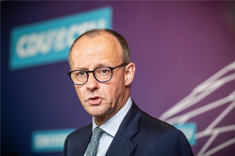 Oppositionsführer Friedrich Merz: „Es geht um Frieden und Freiheit“ „Wir haben jetzt Dezember und wissen immer noch nicht konkret, wie die Energiepreise denn bezahlbar bleiben sollen", sagt Friedrich Merz, CDU-Bundesvorsitzender. Foto: Michael Kappeler/dpa