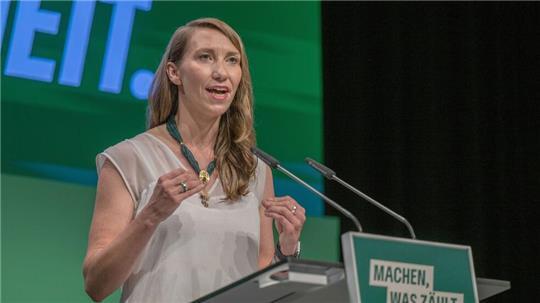 „Wir sind über 130.000 Grüne, so viele wie noch nie“, sagt Emily Büning, die Politische Geschäftsführerin der Partei. (Archivbild)
