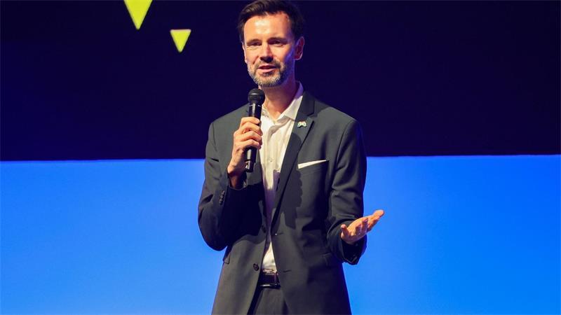 „Wir treten ein für Vielfalt und das respektvolle Miteinander unterschiedlicher Perspektiven und wir treten ein für eine offene Gesellschaft.“