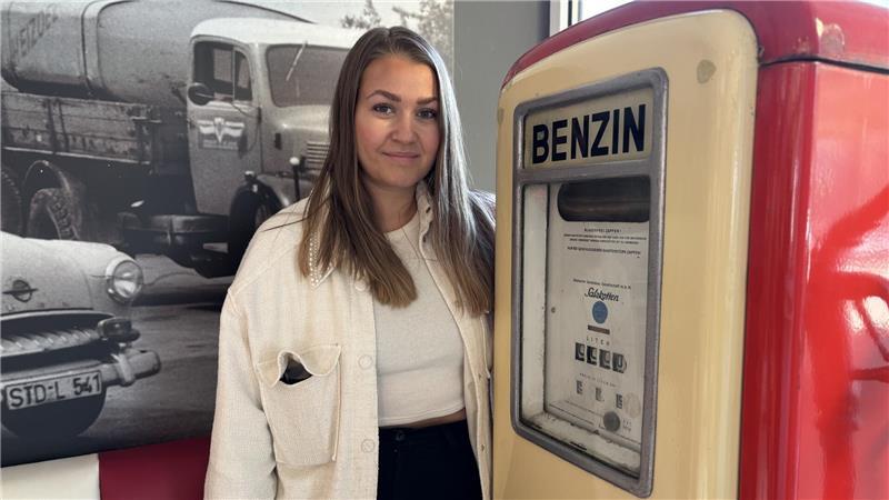 „Wir versuchen, die Preise für unsere Kunden stabil zu halten“, sagt Anna Völksen von der gleichnamigen Tankstelle in Hedendorf.
