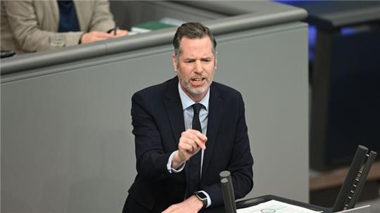 „Wir werden uns mit aller Kraft dafür einsetzen, die europäische Chatkontrolle zu verhindern“: FDP-Fraktionschef Christian Dürr.