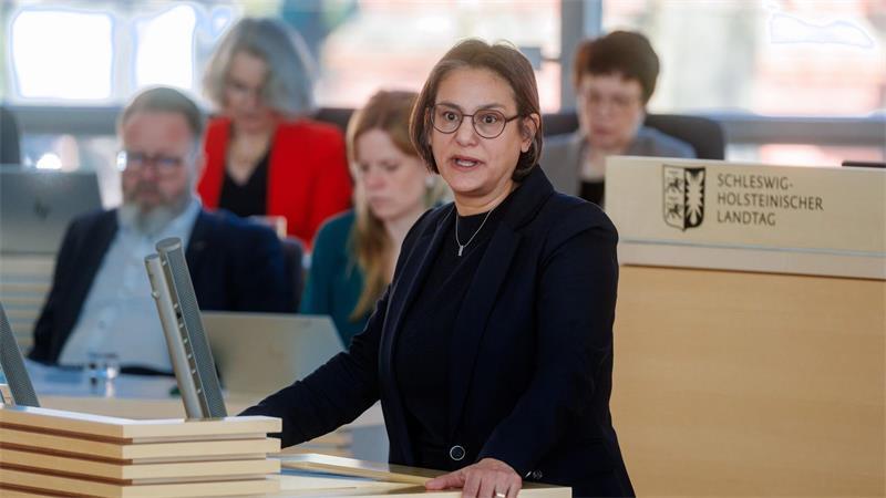 Landtag berät über Wohnraum für Azubis „Wir wollen die Stärkung der Ausbildung und daher teilen wir auch die Idee eines Azubiwerks“, sagte SPD-Fraktionschefin Serpil Midyatli. (Archivbild)