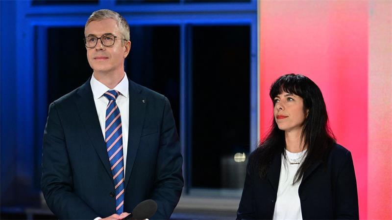 Warum Rot-Grün-Rot in Berlin kein Selbstläufer wird Wird Stefan Evers letztlich doch noch Regierender Bürgermeister? Die CDU landete auf Rang zwei und könnte ebenfalls mit SPD und Grünen eine Mehrheit bilden.