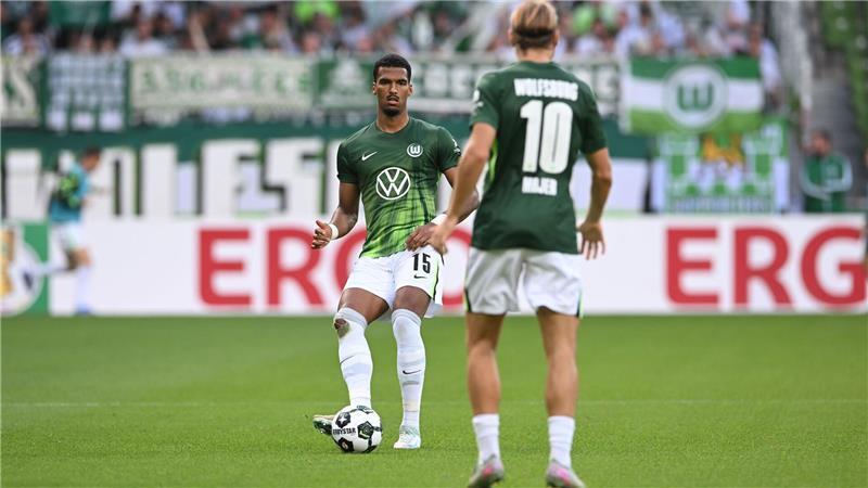 Plötzlich wichtig: Wolfsburgs Wechselkandidat soll bleiben Wird auf einmal gebraucht: Abwehrspieler Moritz Jenz vom VfL Wolfsburg.