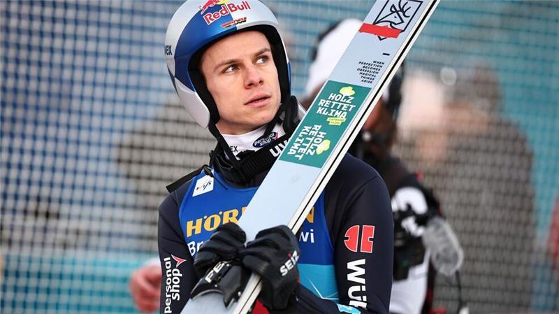Wirkt von der Tournee genervt: Andreas Wellinger.