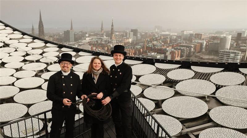 Wirtschaftssenatorin Leonhard trifft Vertreter der Schornsteinfeger-Innung Hamburg. 