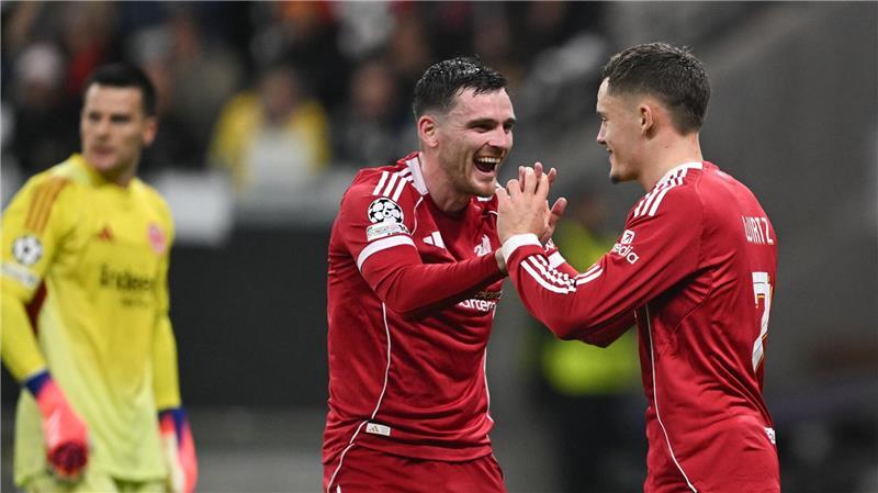 Wirtz erwacht und lächelt - „Er war exzellent“ Wirtz (r) spürte Freude beim Champions-League-Gastspiel in Frankfurt.