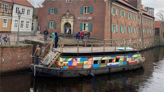 Wohnschiff im Herzen der Altstadt: Stades Kunstkudder soll ganz unterschiedlich genutzt werden.