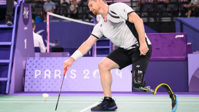 Klopp unterstützt engen Freund: „Story muss erzählt werden“ Wojtek Czyz hat zum Auftakt der Badminton-Wettbewerbe verloren.