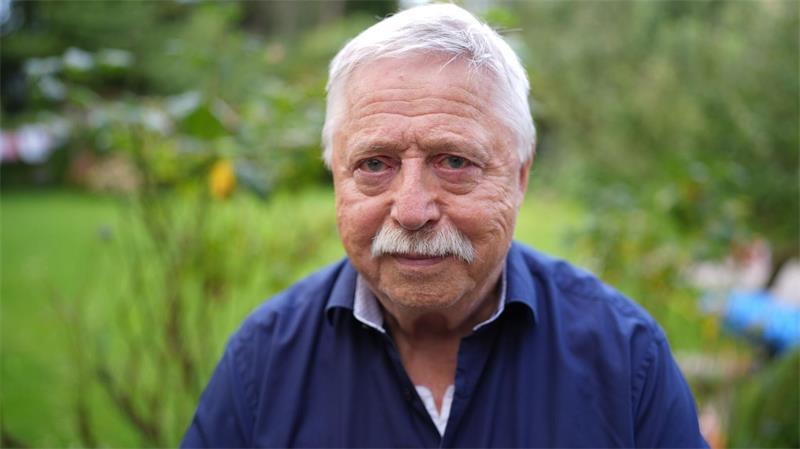 Ungefiltert wie nie - Wolf Biermanns Tagebücher Wolf Biermann publiziert zu seinem 90. Geburtstag den ersten Teil seiner Tagebücher.