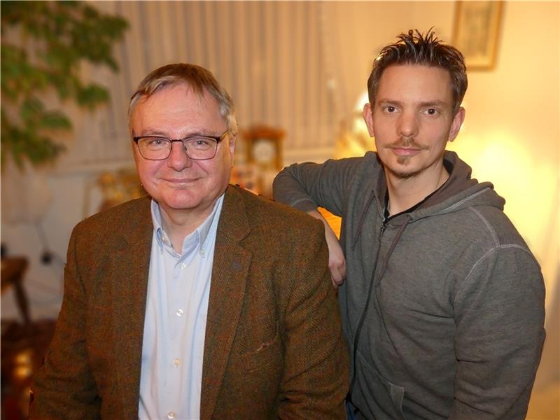 Wolfgang Hilbig und Andreas Koch vom Gewerbeverein Drochtersen ziehen Zwischenbilanz: Die Mitgliedsbetriebe sollen bisher gut durch die Pandemie gekommen sein – es gebe sogar mehr als vorher. Foto: Knappe