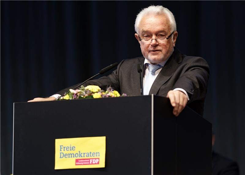 Bundestagsvizepräsident Wolfgang Kubicki kommt nach Buxtehude Wolfgang Kubicki (FDP) polarisiert oft durch seine Auftritte. Der Bundestagsvizepräsident ist zum Beispiel gegen die Verschärfung der Maskenpflicht zum Winter. Foto: Axel Heimken/dpa