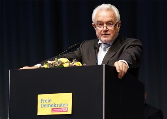 Wolfgang Kubicki (FDP) polarisiert oft durch seine Auftritte. Der Bundestagsvizepräsident ist zum Beispiel gegen die Verschärfung der Maskenpflicht zum Winter. Foto: Axel Heimken/dpa