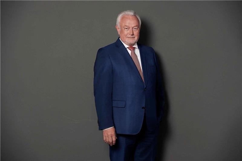 Wolfgang Kubicki kommt nach Buxtehude Wolfgang Kubicki unterstützt André Grote.