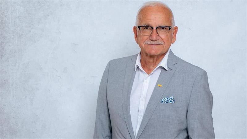 Neue Allianz im Buxtehuder Rat: CDU und FDP vereint Wolfgang Watzulik ist der einzige FDP-Abgeordnete im Rat.