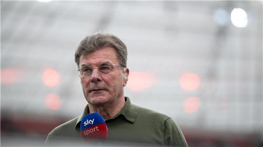 Wolfsburg Trainer Dieter Hecking fand Aussagen von Kevin Großkreutz zum VfL „despektierlich“. (Archivbild)