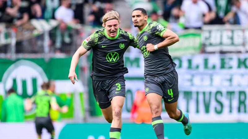 Wolfsburg setzte sich nach Rückstand noch in Freiburg durch.