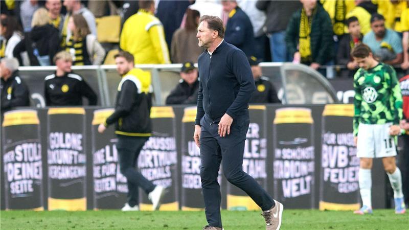 Wegen Hasenhüttl: Kovac-Botschaft an Ex-Club Wolfsburg Wolfsburgs Trainer Hasenhüttl muss im Sommer wohl gehen.
